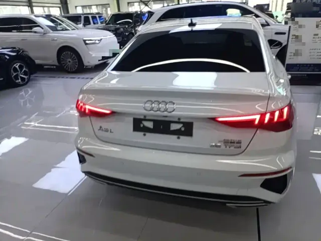 Audi A3 — Фото автомобиля 5