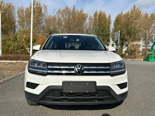 Volkswagen Tharu — Фото автомобиля 2