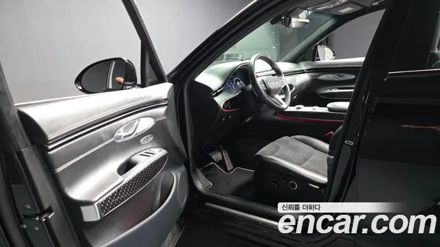 Genesis GV70 2.5T Бензин AWD — Фото автомобиля 6