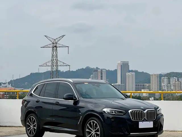 BMW X3 — Фото автомобиля 3