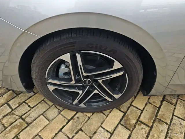 Roewe D7 — Фото автомобиля 22