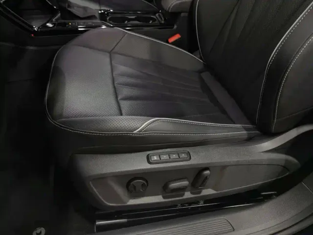 Volkswagen Passat — Фото автомобиля 20