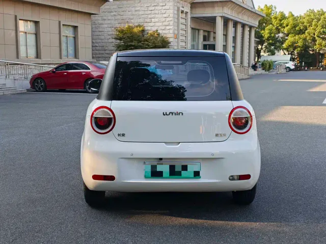 Changan Lumin — Фото автомобиля 6