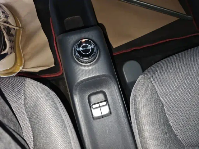 Wuling Zhiguang NEV — Фото автомобиля 13