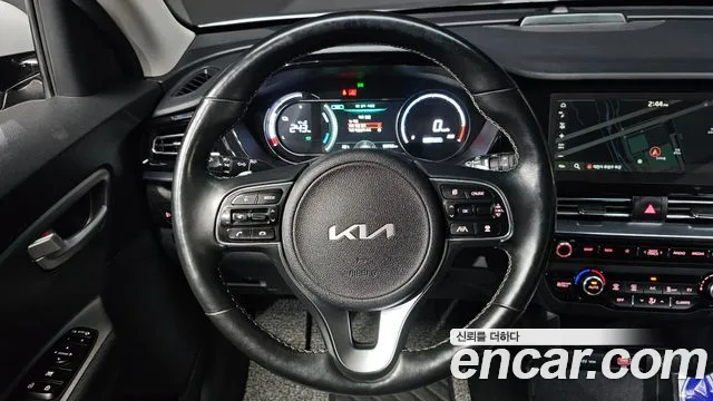 Kia Niro — Фото автомобиля 20
