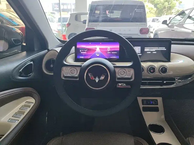 Wuling Bingo — Фото автомобиля 10