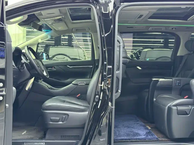 Toyota Vellfire — Фото автомобиля 8