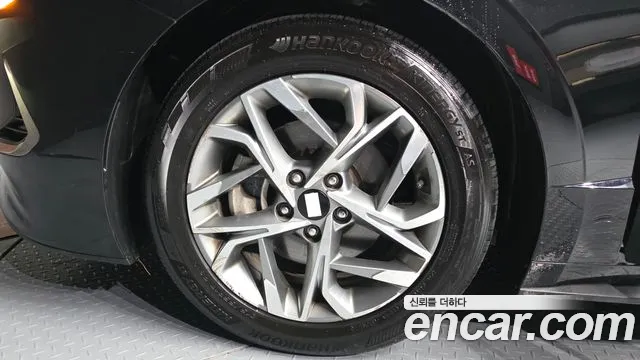 Hyundai Sonata — Фото автомобиля 5