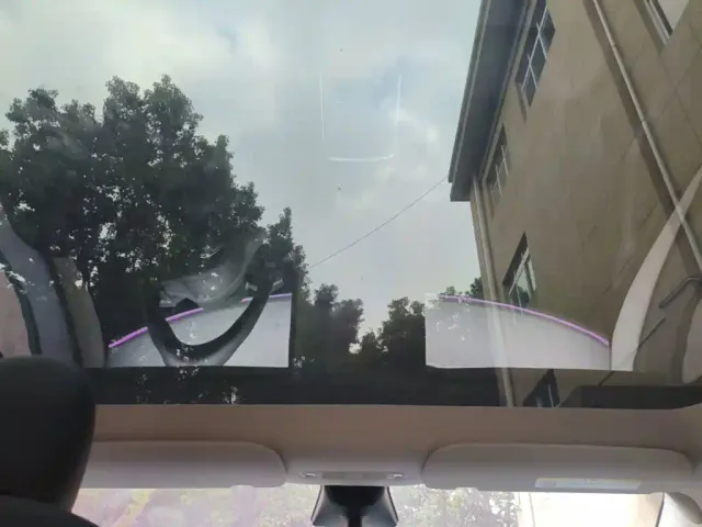 Tesla Model Y — Фото автомобиля 17