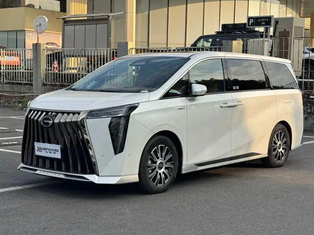 Фотография автомобиля — GAC Trumpchi E9