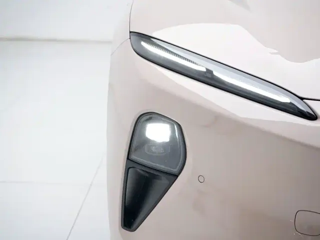 Nio ET5 Touring — Фото автомобиля 13