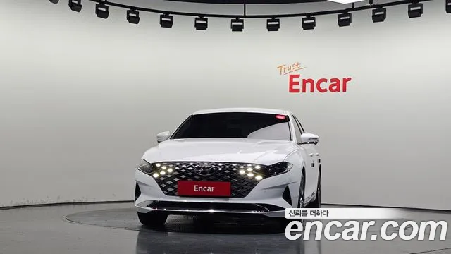Hyundai Grandeur Новый Grandeur IG — Фото автомобиля 2