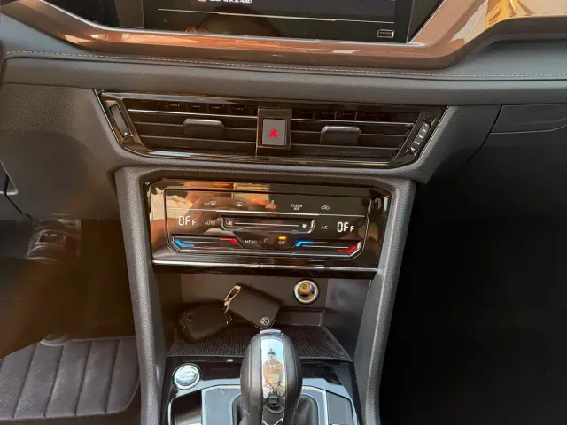 Volkswagen Tharu — Фото автомобиля 11