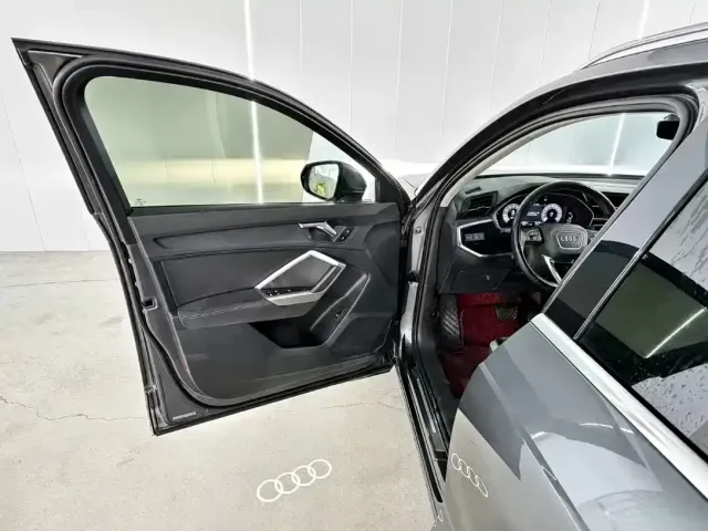 Audi Q3 — Фото автомобиля 16