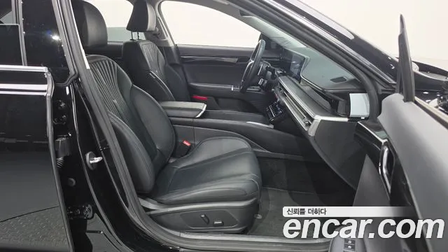 Hyundai Grandeur Grandeur (GN7) 2.5 Бензин 2WD — Фото автомобиля 23