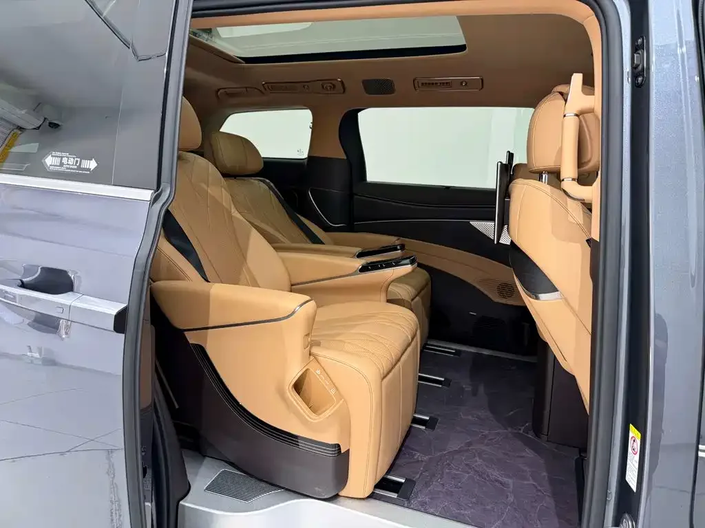 Denza Denza D9 2025 Model DM-i Smart Drive Edition 1020 AWD Flagship — Фото автомобиля 26