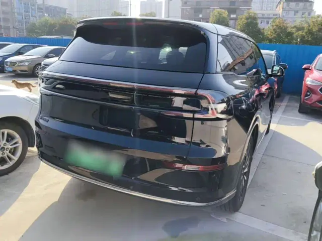 Changan Qiyuan Q07 — Фото автомобиля 6