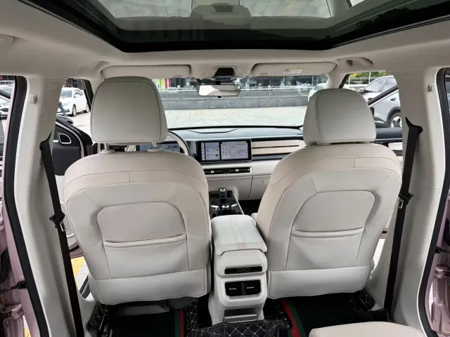 Geely ICON — Фото автомобиля 19