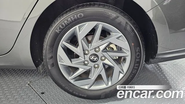 Hyundai AVANTE Новый Avante (CN7) — Фото автомобиля 21