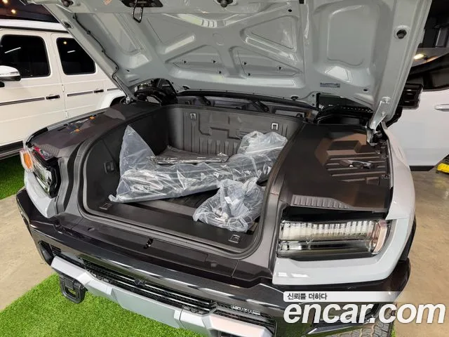GMC Hummer EV — Фото автомобиля 6