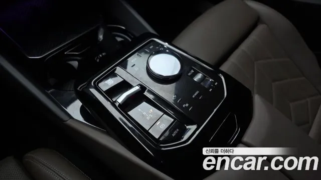 BMW 5 Series G60 — Фото автомобиля 12