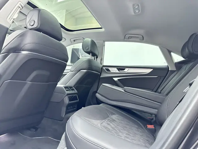 Audi A7L — Фото автомобиля 15