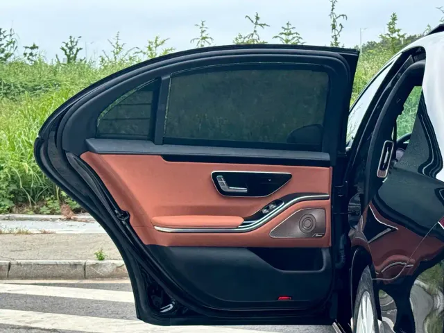 Mercedes-Benz S-Class — Фото автомобиля 16