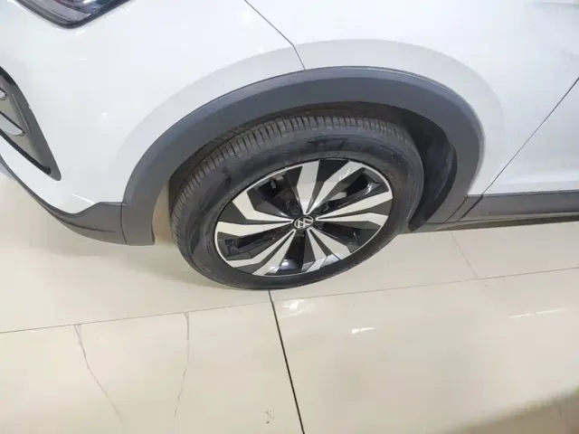Volkswagen Tharu — Фото автомобиля 22
