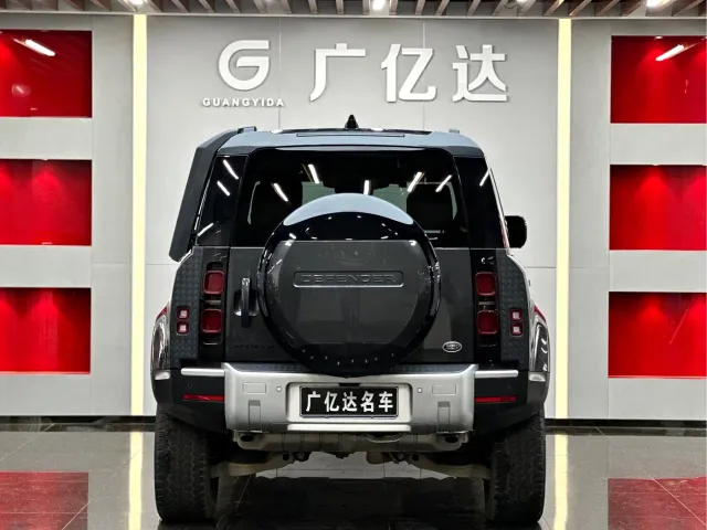 Land Rover Defender — Фото автомобиля 17