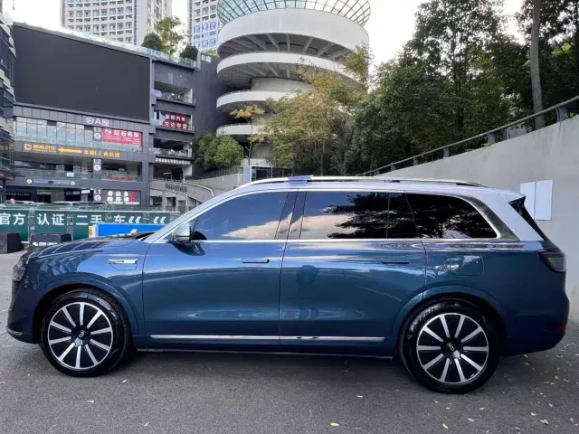 Aito M9 — Фото автомобиля 4