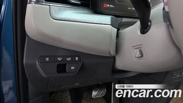 Kia EV9 — Фото автомобиля 23