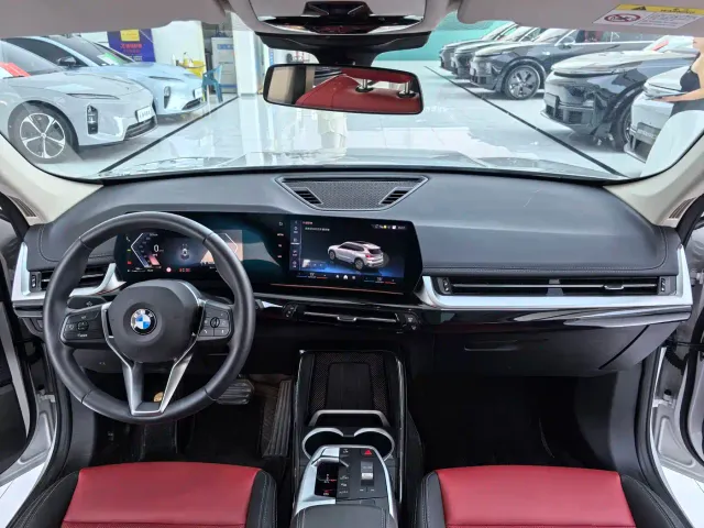 BMW X1 — Фото автомобиля 7