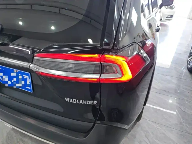Toyota Wildlander — Фото автомобиля 7