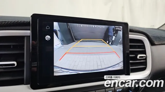 Hyundai Venue — Фото автомобиля 14