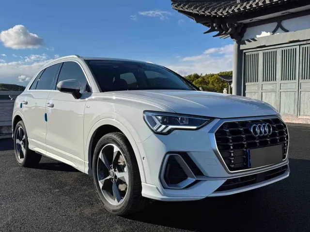 Audi Q3 — Фото автомобиля 3