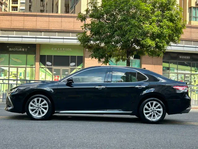 Toyota Camry — Фото автомобиля 7