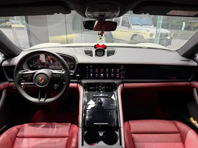 Porsche Panamera — Фото автомобиля 6
