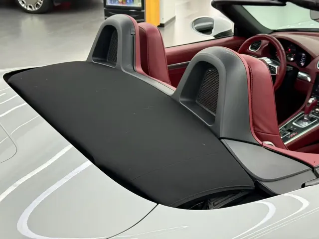 Porsche 718 — Фото автомобиля 8