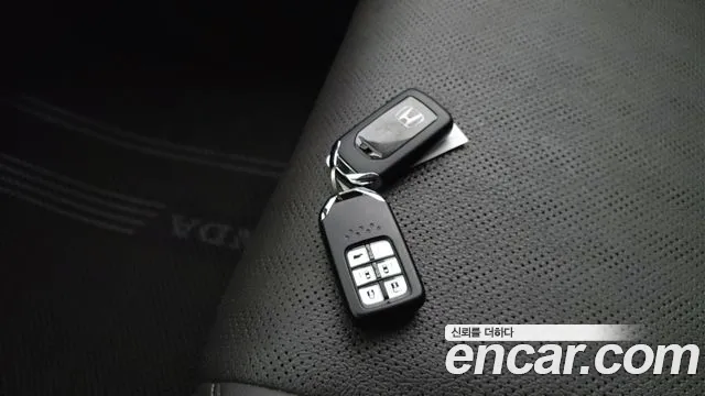 Honda Odyssey — Фото автомобиля 10