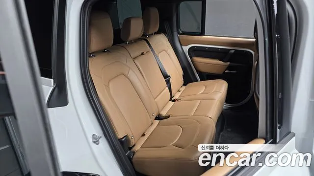 Land Rover Defender L663 — Фото автомобиля 17