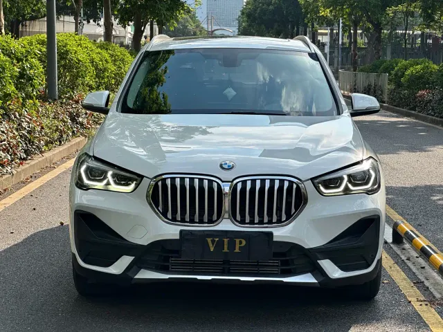 BMW X1 — Фото автомобиля 2