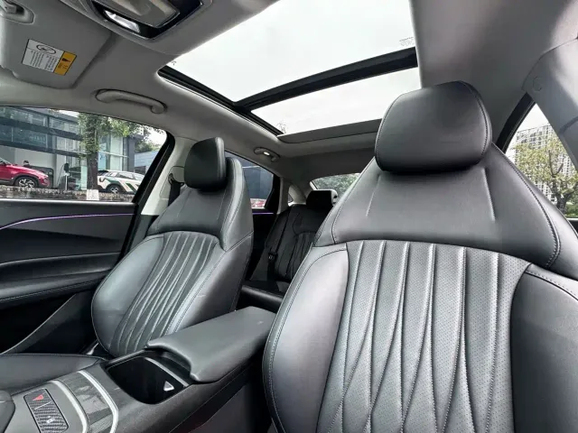 Changan Lamore — Фото автомобиля 8