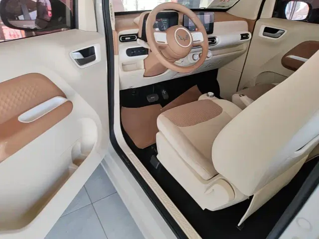 Wuling Hongguang Mini EV — Фото автомобиля 15
