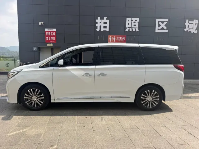 GAC Trumpchi M8 — Фото автомобиля 3
