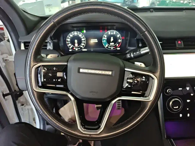 Land Rover Discovery Sport — Фото автомобиля 10