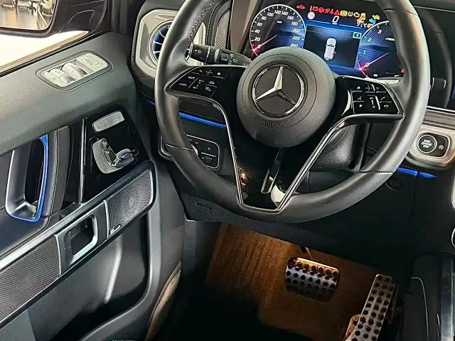 Mercedes-Benz G-Class — Фото автомобиля 11
