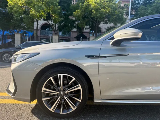 Chery Arrizo 8 — Фото автомобиля 9