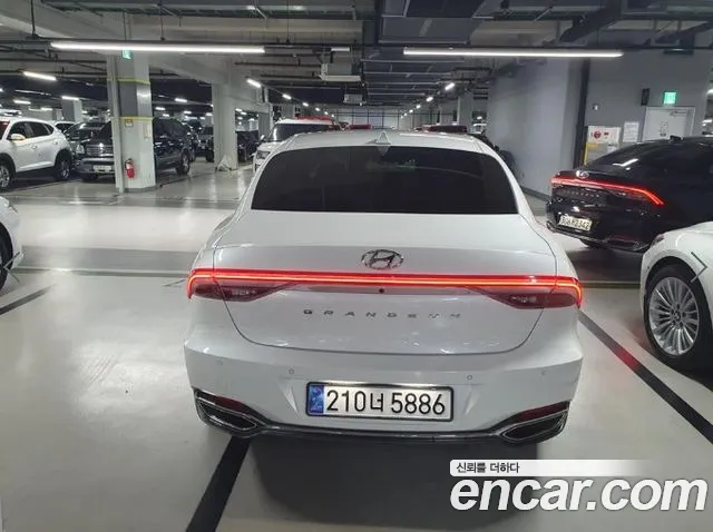 Hyundai Grandeur New — Фото автомобиля 3