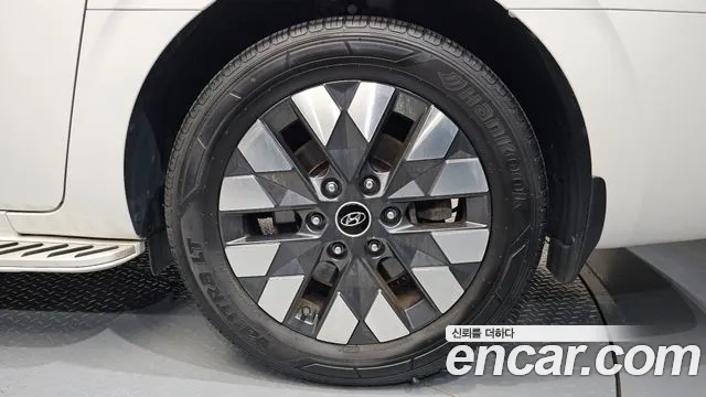 Hyundai Staria — Фото автомобиля 6