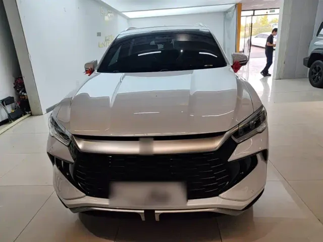 BYD Song Pro — Фото автомобиля 2